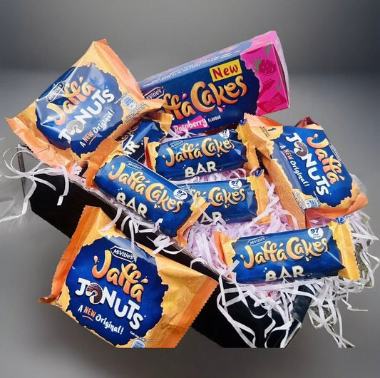 Mega Raspberry Jaffa Cake, Cake bars & JoNuts gift box